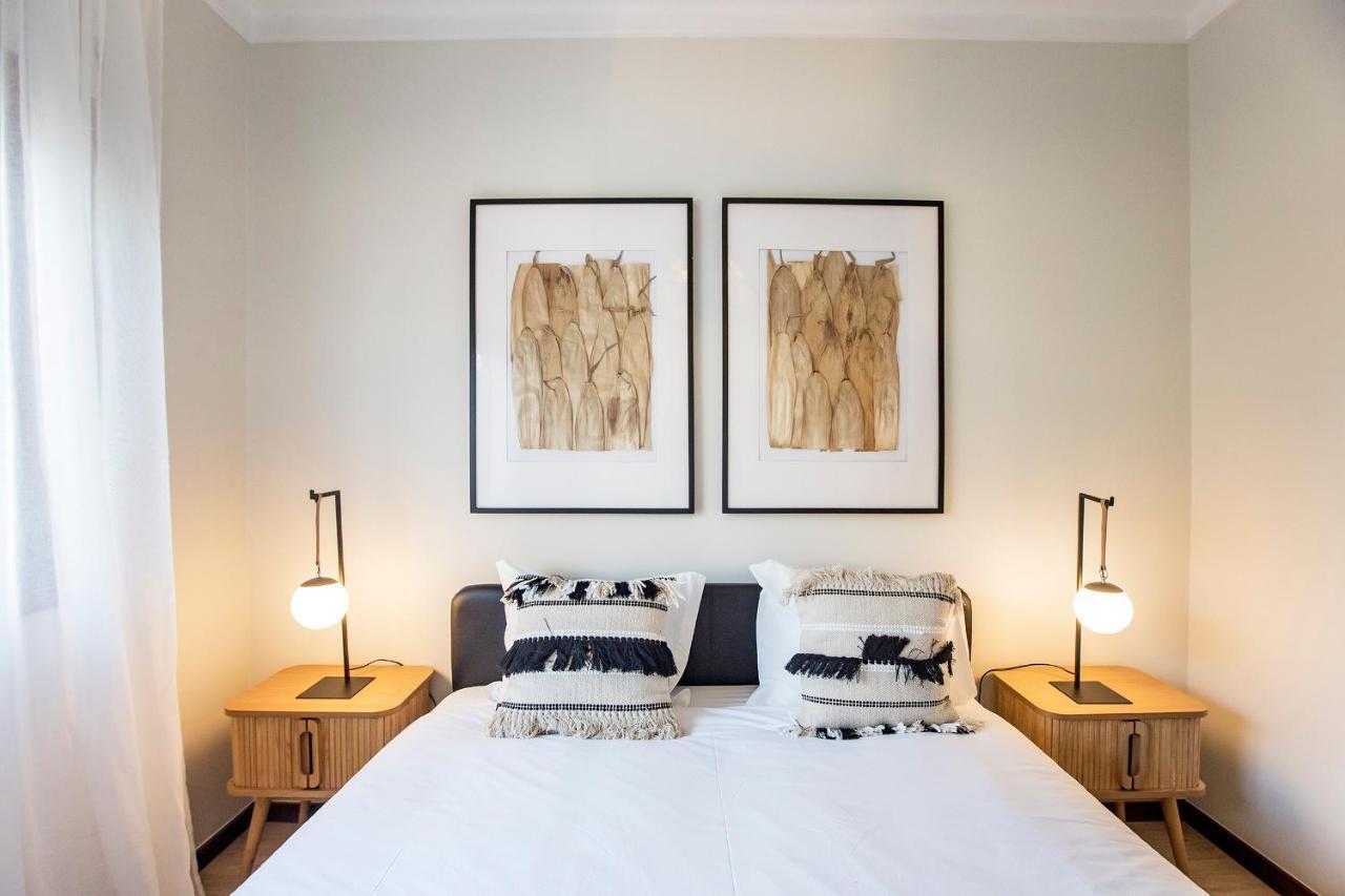 2Br Flat In Bonfim W/ Ac & Balcony By Lovelystay Porto Bagian luar foto