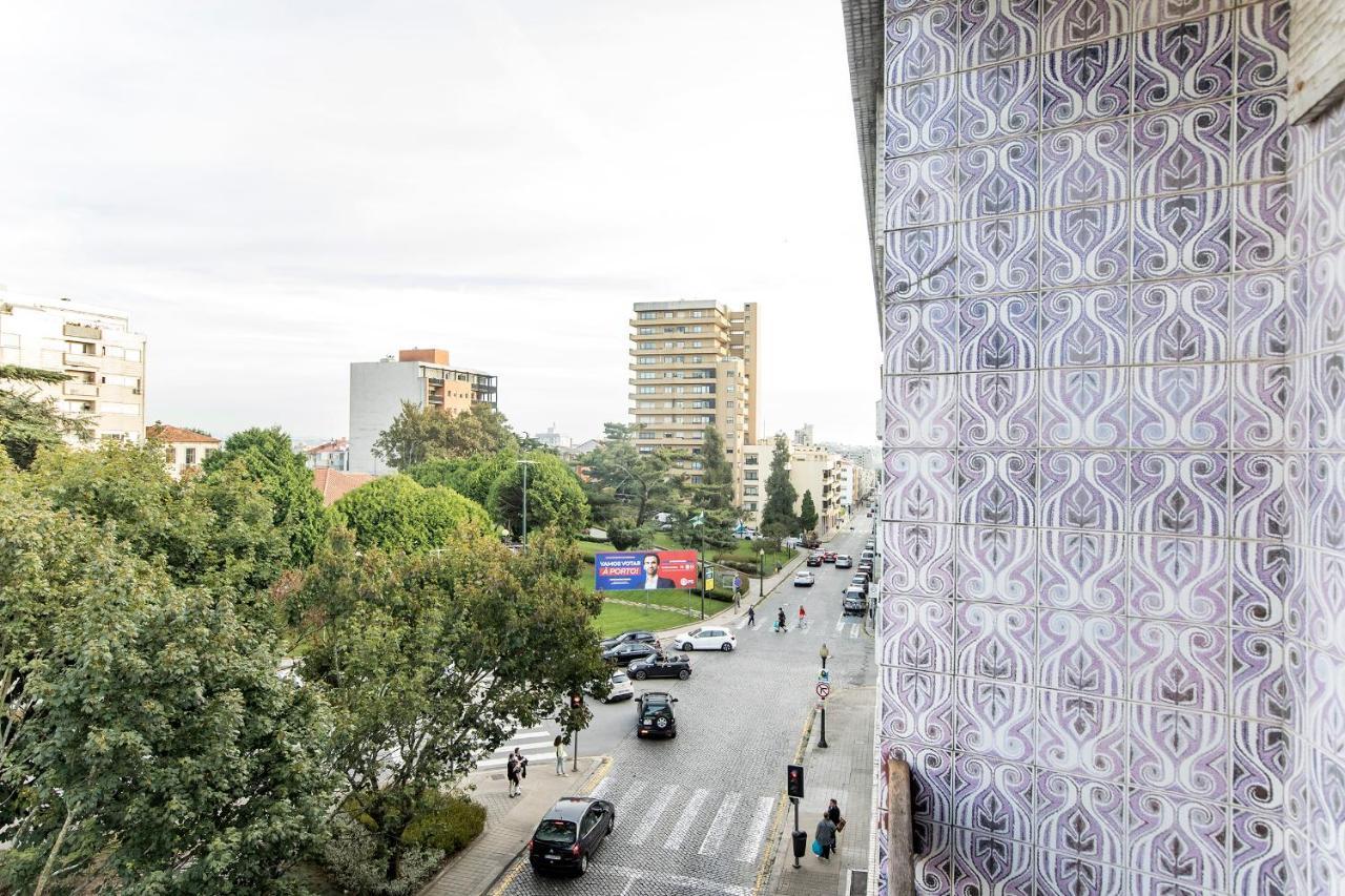 2Br Flat In Bonfim W/ Ac & Balcony By Lovelystay Porto Bagian luar foto