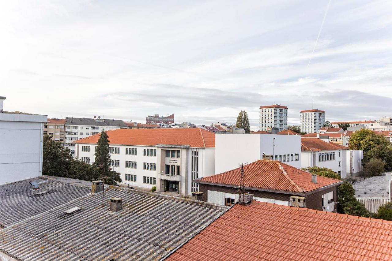 2Br Flat In Bonfim W/ Ac & Balcony By Lovelystay Porto Bagian luar foto