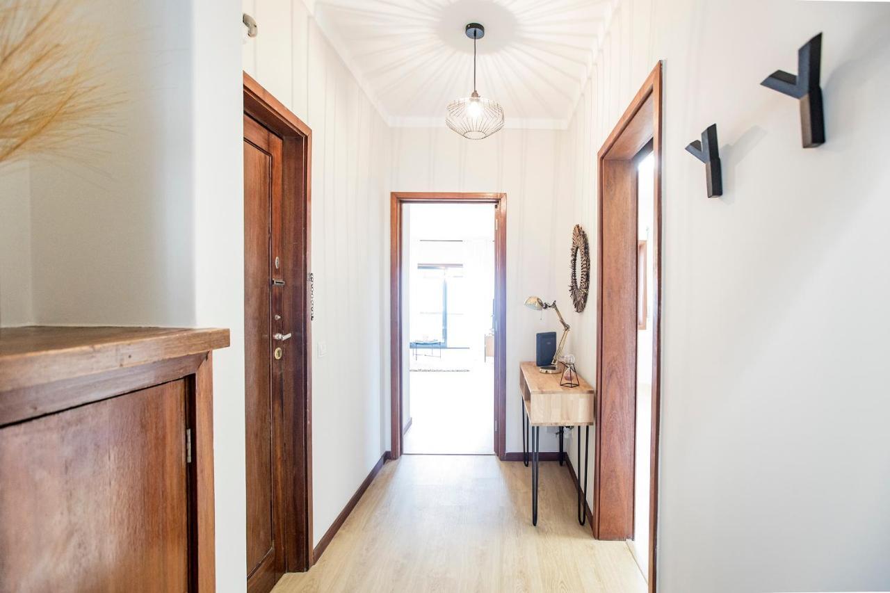 2Br Flat In Bonfim W/ Ac & Balcony By Lovelystay Porto Bagian luar foto